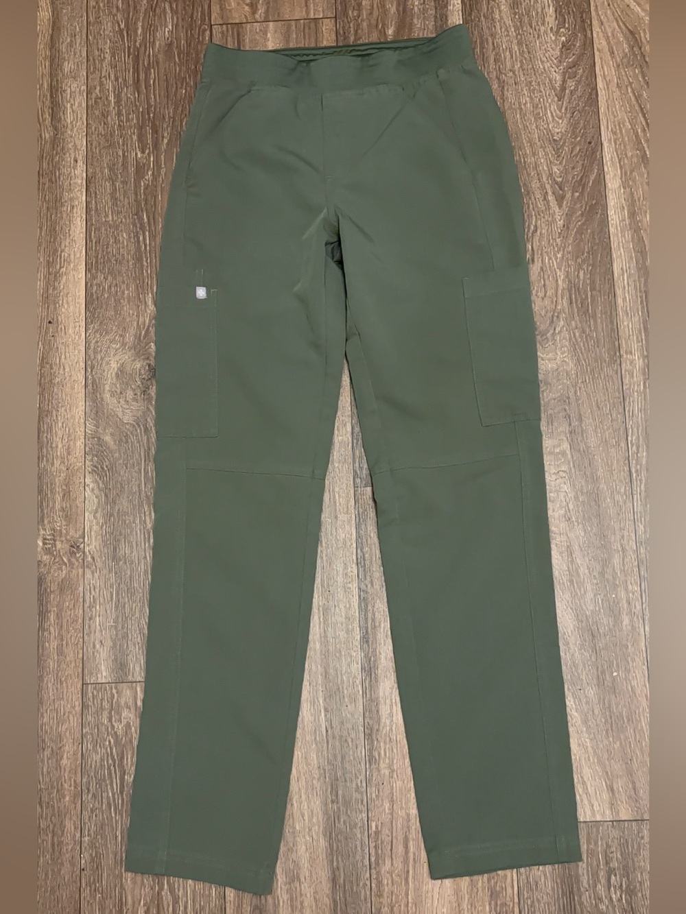 FIGS Axim Cargo Scrubs Sz.xs